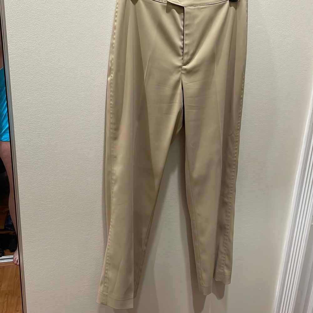 Womyn tan bootcut pants size 6